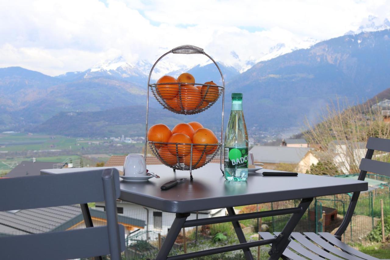 La Lapia Apartment Monthey Luaran gambar