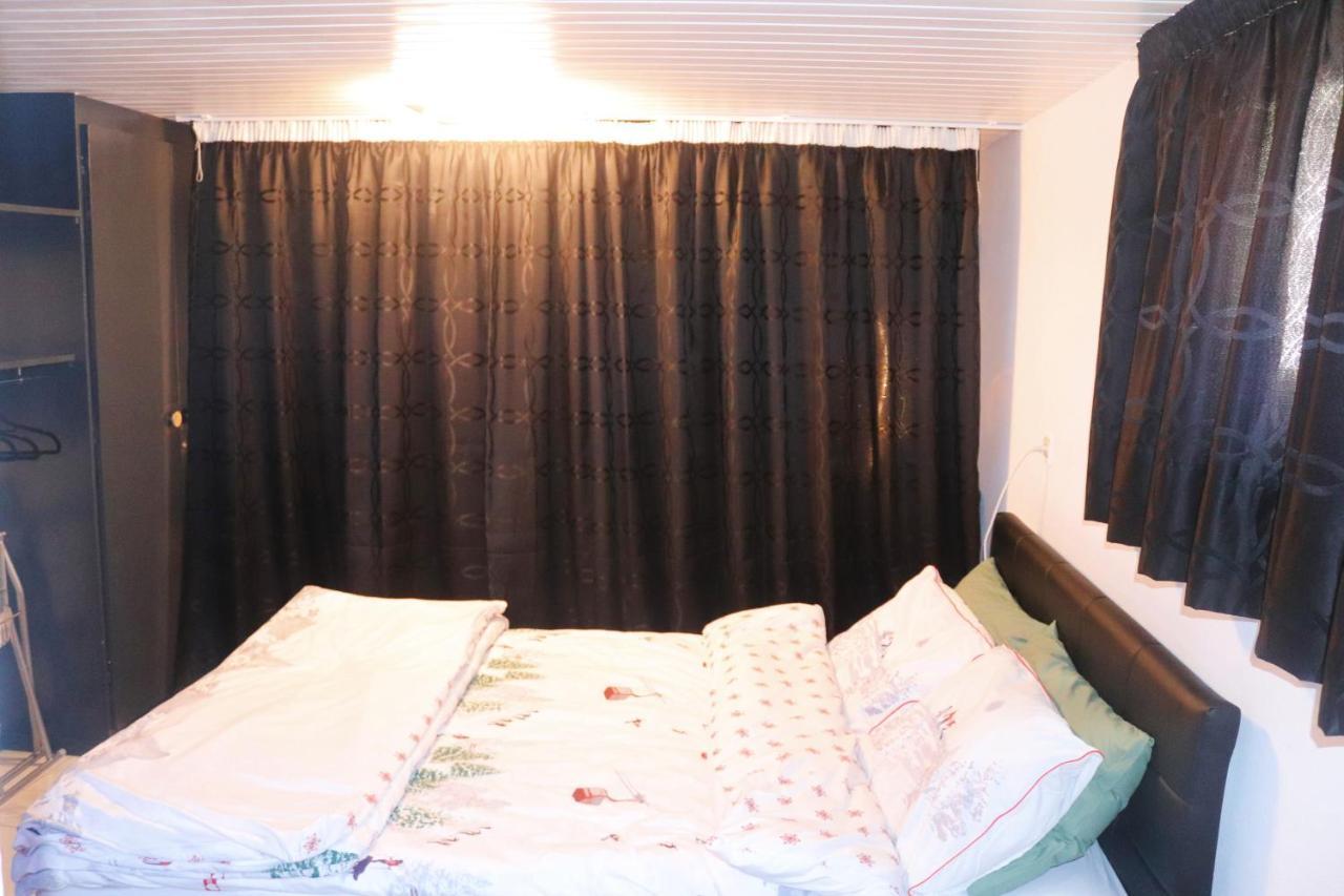 La Lapia Apartment Monthey Luaran gambar