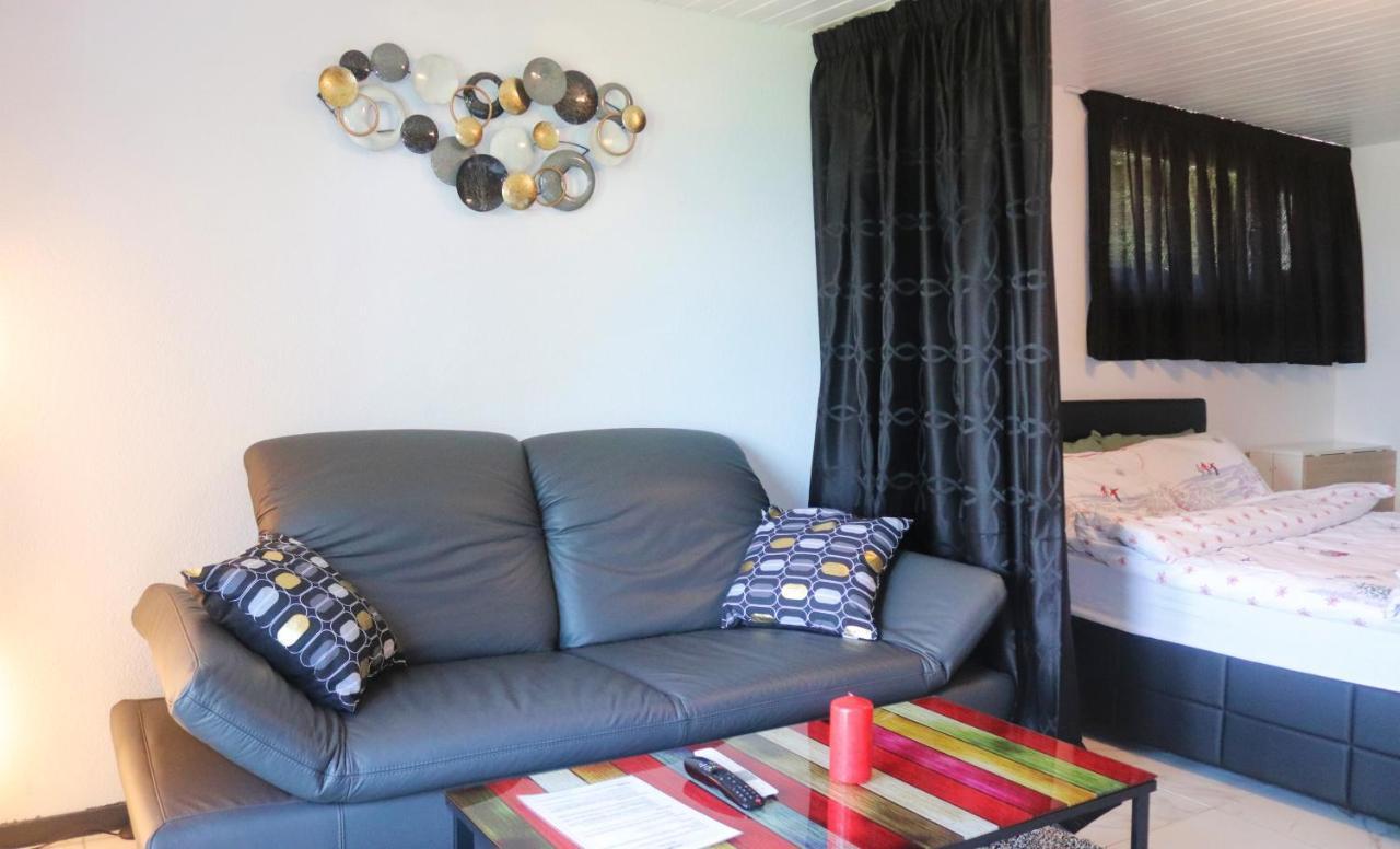 La Lapia Apartment Monthey Luaran gambar